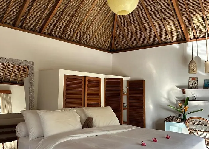 La Paillote Villa *